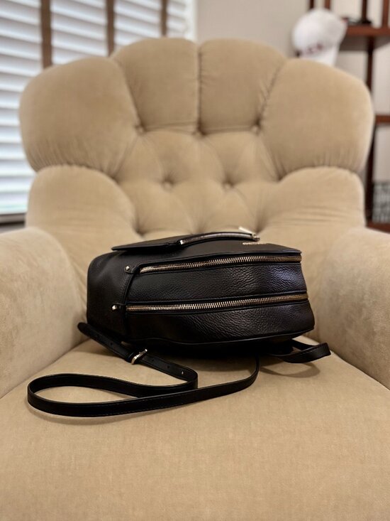 Auth. MICHAEL KORS Iconic ADINA Pebbled Leather Medium Backpack Purse main image 5